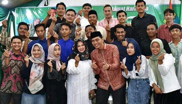 Warga Kelurahan Sridadi Silaturahmi dengan Bupati Batanghari Mhd Fadhil Arief (Foto/Ist)