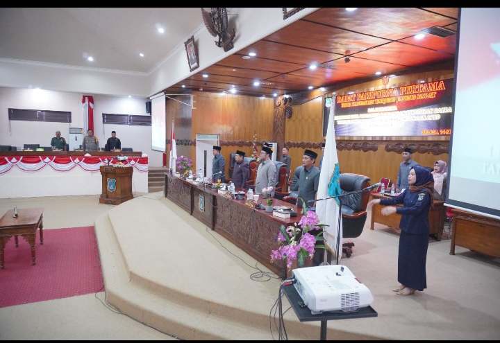 Pemkab Tanjab Barat dan DPRD melaksanakan Rapat Paripurna (Foto/ADV)