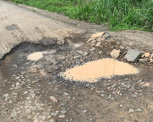 Kondisi Jalan yang Dilewati PT. MSS yang Semakin Hari Semakin Parah (Foto/Ist)